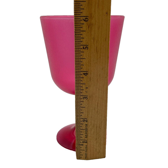 Lot of 9 VTG Pink Plastic Tumbler, Wine Goblet, Water Cups Textured Beverageware - Picture 5 of 16